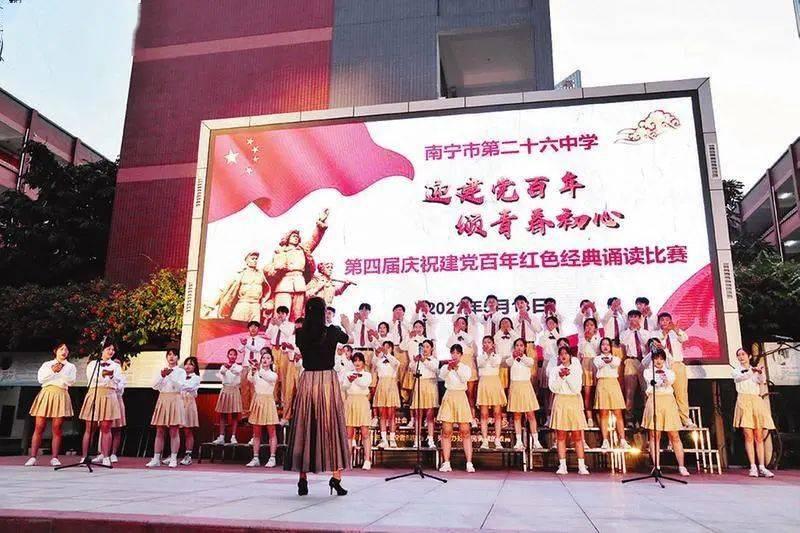 亲妈骗女儿修复私处，绝食逼相亲，好窒息《如果奔跑是我的人生》